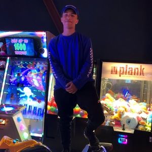 Meet your Posher, Miles